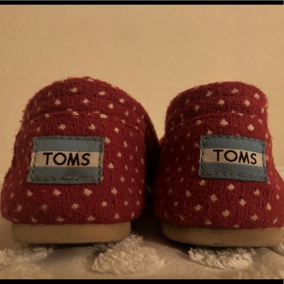LIKE NEW TOMS | Red and White Polkadot Slip-ons - Picture 4 of 5